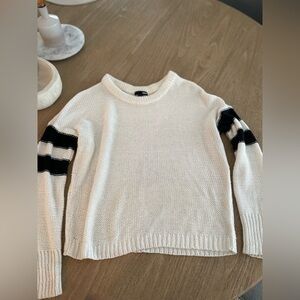 Sweater with striped sleeves